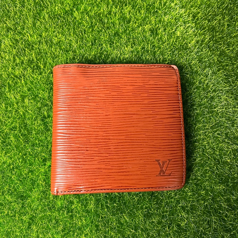 Louis Vuitton Epi Portefeuille Marco Bifold Wallet Brown